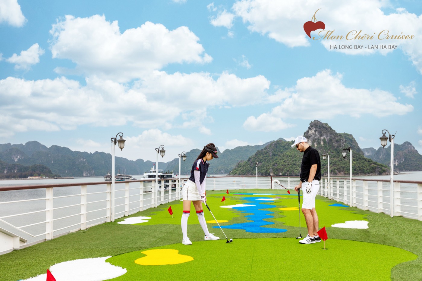 Sân golf mini trên boong